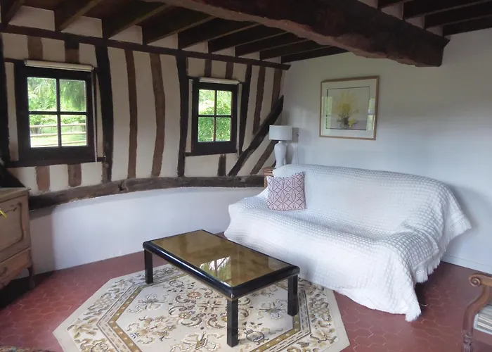 De La Saulniere Le Mesnil-sur-Blangy