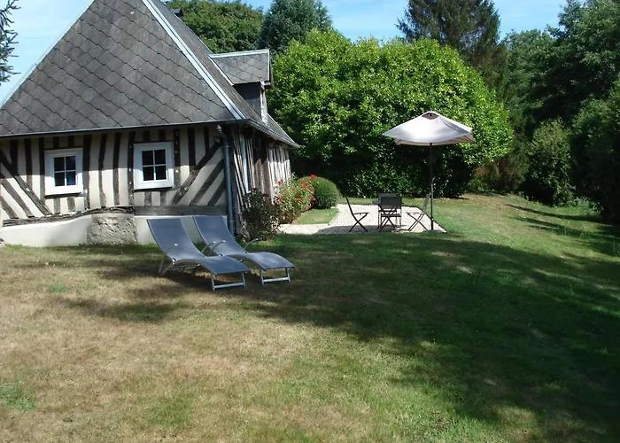 Hotel De La Saulniere 3*